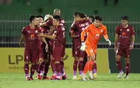 Vòng 10 V.League 2023/24 | Đội đầu bảng Thép Xanh Nam Định gục ngã ở Quy Nhơn