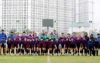 HLV Akira: “Tôi giao bài tập cho các cầu thủ trong dịp Tết để giữ thể lực và phong độ”