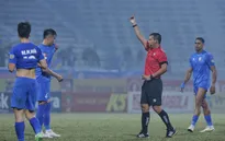 Tăng Tiến bị cấm 4 trận sau pha phạm lỗi với Tuấn Hải