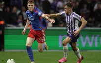 Lyon giành chiến thắng trên sân của Toulouse