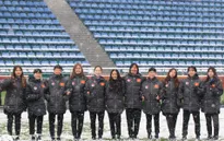 Đại diện U20 nữ Việt Nam làm quen sân thi đấu với U20 Nhật Bản