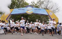 Cùng học sinh, sinh viên xứ Huế chinh phục đường chạy bên bờ sông Hương