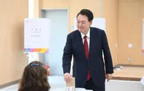 Tỷ lệ tín nhiệm Tổng thống Hàn Quốc Yoon Suk Yeol xuống thấp chưa từng có