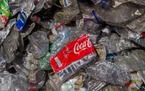 Coca-Cola gây ô nhiễm nhựa lớn nhất thế giới