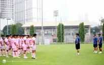 Đội tuyển U16 Việt Nam hứng khởi bước vào buổi tập đầu tiên