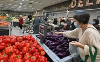 Người dân Mỹ thay đổi thói quen tiêu dùng