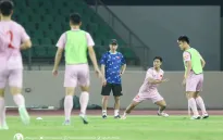 ĐT Việt Nam tập buổi đầu tiên tại Basra, quyết tâm vượt qua thử thách để giành chiến thắng