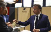 Tổng thống Pháp Emmanuel Macron bất ngờ tuyên bố giải tán Quốc hội và tổ chức bầu cử sớm
