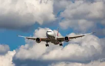 Boeing điều tra việc hàng trăm ốc vít trên 787 Dreamliner lắp đặt không đúng cách