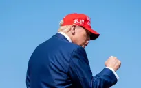 Bầu cử Mỹ: Ông Donald Trump dẫn trước Tổng thống Joe Biden ở 6 bang chiến trường