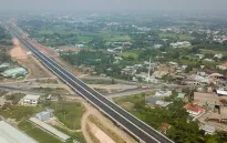 Hợp long cầu Thị Vải trên dự án đường cao tốc Bến Lức - Long Thành