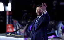 Thượng nghị sĩ J.D. Vance chấp nhận đề cử làm "phó tướng" của ông Donald Trump