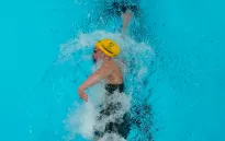 Kình ngư Mollie O'Callaghan thiết lập kỷ lục Olympic mới