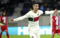 Cristiano Ronaldo châm biếm "Vua bóng đá" Pele