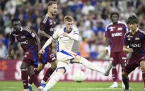 Ngôi sao Chelsea "ra rìa" tại Conference League