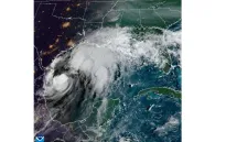 Bão Francine đe dọa tính mạng sắp đổ bộ vào bang Louisiana (Mỹ)