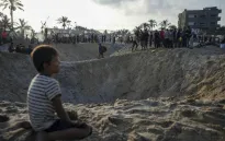 Israel không kích khu vực nhân đạo ở Gaza, chặn đoàn viện trợ Liên hợp quốc