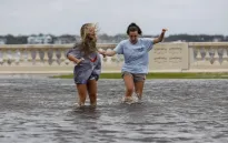 Siêu bão Helene đổ bộ bang Florida (Mỹ), ít nhất 4 người thiệt mạng