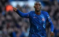 Nicolas Jackson cứu Chelsea và sánh bằng kỷ lục của Fernando Torres!