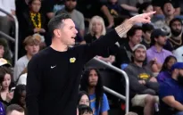 Khởi đầu ấn tượng của HLV JJ Redick tại Los Angeles Lakers