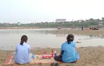 Hiểm họa từ những bãi bồi mới trên sông sau mưa lũ
