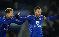 HLV Ruud van Nistelrooy ra mắt Leicester City với chiến thắng quan trọng