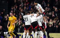 Vòng 14 Ngoại hạng Anh: Fulham thắng ấn tượng, Tottenham gây thất vọng