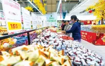Dồi dào hàng hóa phục vụ Tết