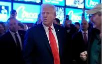 Tổng thống Mỹ Trump sa thải ít nhất 17 thanh tra viên liên bang độc lập