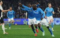 Napoli chấm dứt mạch bất bại của Juventus