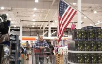 Loạt hàng hóa tại Mỹ đắt đỏ hơn vì chính sách thuế của ông Trump