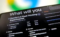 Google chính thức trình làng mô hình AI mạnh nhất tới tất cả người dùng