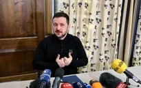 Tổng thống Ukraine Zelensky chấp nhận thỏa thuận đất hiếm với Mỹ?