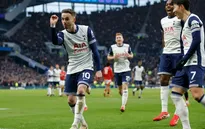 James Maddison đáp trả chỉ trích của Roy Keane bằng màn ăn mừng đầy ẩn ý sau khi ghi bàn vào lưới Man Utd