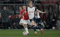 Tottenham thua sốc AZ Alkmaar tại vòng 1/8 Europa League