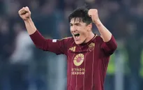 Vòng 1/8 Europa League: AS Roma ngược dòng giành chiến thắng trên sân nhà