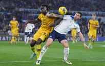 Lazio bị cầm hòa ngay trên sân nhà