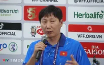 HLV Kim Sang-sik nói lời khiến người hâm mộ Việt Nam an tâm