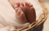 Nữ giám đốc 66 tuổi sinh con thứ 10 mà không cần thụ tinh nhân tạo