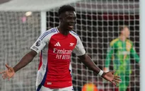 Saka tái xuất, Arsenal giành 3 điểm quan trọng trước Fulham