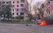 Tên lửa Nga tấn công quê hương Tổng thống Ukraine, ít nhất 18 người thiệt mạng