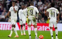 Real Madrid gục ngã trước Valencia ngay trên sân nhà Bernabeu