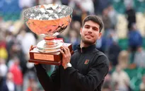 Alcaraz lần đầu đăng quang tại Monte Carlo, vượt Zverev để chiếm ngôi số 2 thế giới