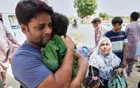 Căng thẳng Ấn Độ - Pakistan leo thang, nhiều gia đình bị chia cắt do đóng biên giới