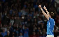 Serie A: Inter Milan hụt hơi, Napoli vượt lên trong cuộc đua vô địch