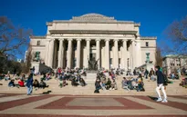Sinh viên quốc tế tại Harvard lo "đứt gánh giữa đường"