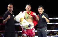 Võ sĩ Việt Nam giành đai ở đấu trường kickboxing Chiến binh biển cả