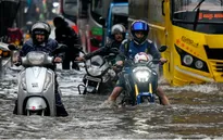 Lũ lụt nghiêm trọng ở thủ phủ tài chính Mumbai của Ấn Độ