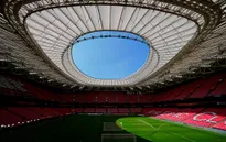 UEFA cân nhắc sửa đổi luật sân nhà sân khách từ mùa sau