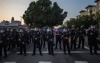 Mỹ điều thêm lính Thủy quân Lục chiến tới Los Angeles
